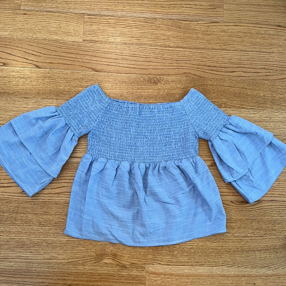HONEY PUNCH WOMENS SHIRT SIZE SMALL OFF THE SHOULDER LIGHT BLUE COLOR